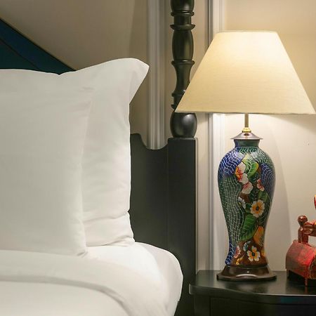 Amira Hotel Hanoi Buitenkant foto
