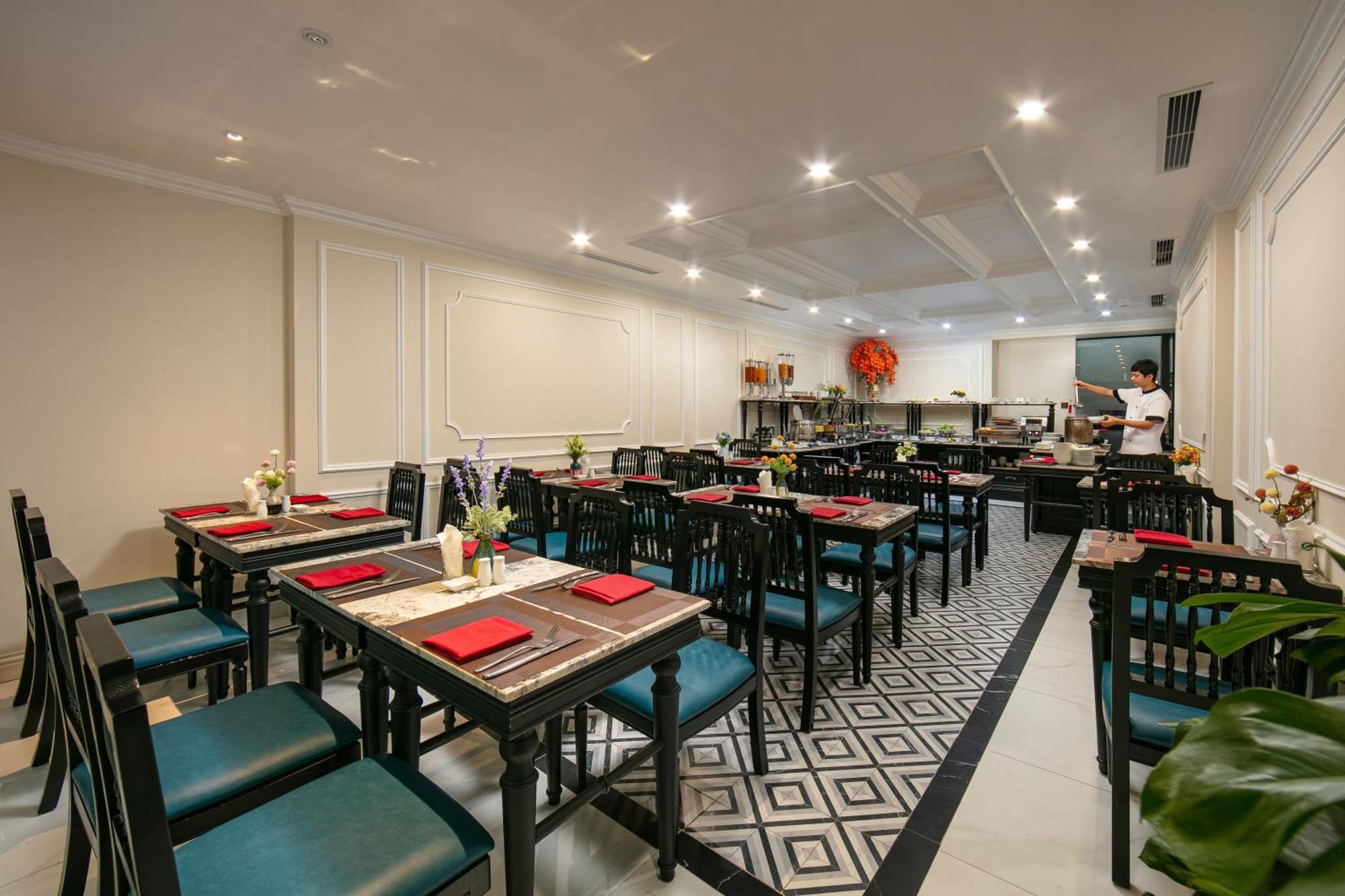Amira Hotel Hanoi Buitenkant foto