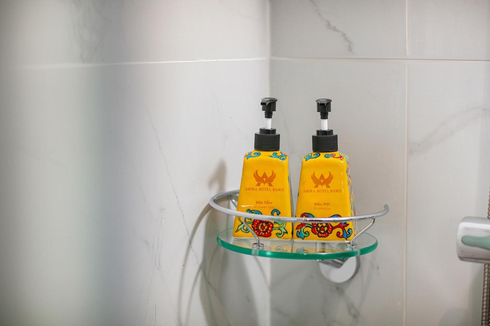 Amira Hotel Hanoi Buitenkant foto