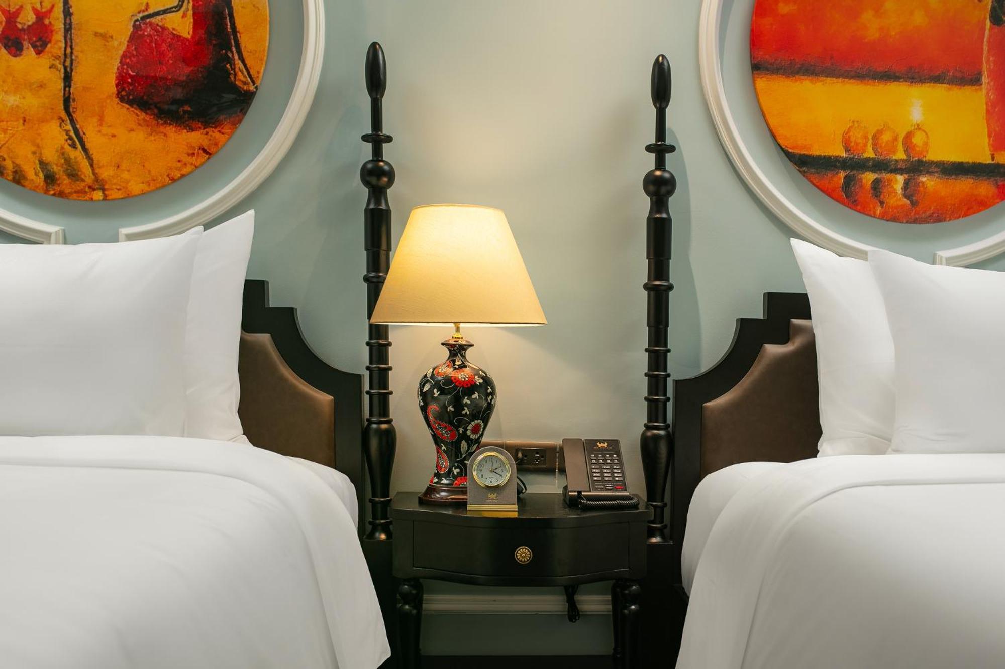Amira Hotel Hanoi Buitenkant foto